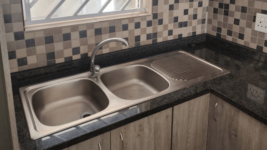 2 Bedroom Property for Sale in Buh Rein Estate Western Cape